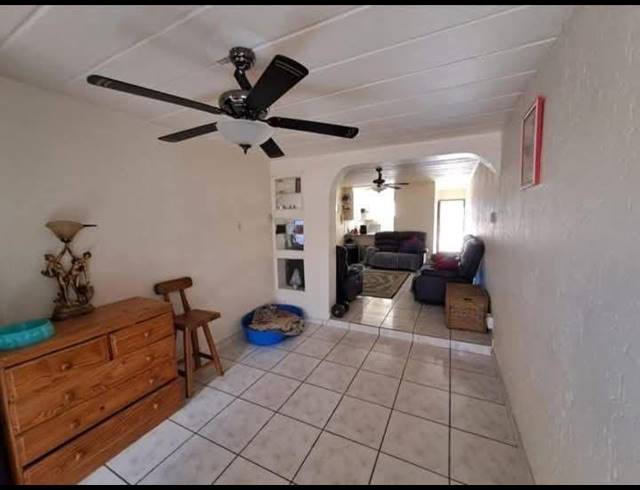 2 BEDROOM PROPERTY TO RENT IN OAKDENE